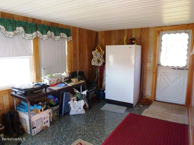 457 Horrigan Road Clarksburg, MA 01247 - Photo 15 of 32 a workspace with furniture and window