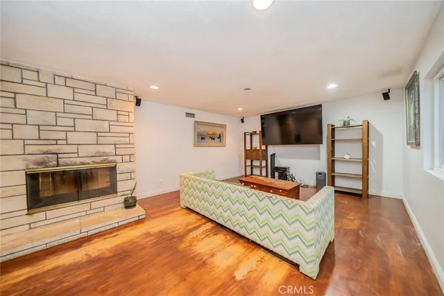 $772,000 | 533 Via Vista Drive, Redlands, CA 92373