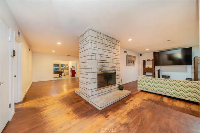 $772,000 | 533 Via Vista Drive, Redlands, CA 92373