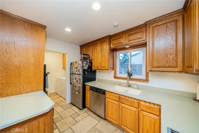 $772,000 | 533 Via Vista Drive, Redlands, CA 92373