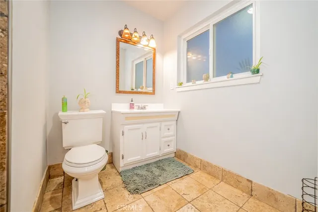 $772,000 | 533 Via Vista Drive, Redlands, CA 92373