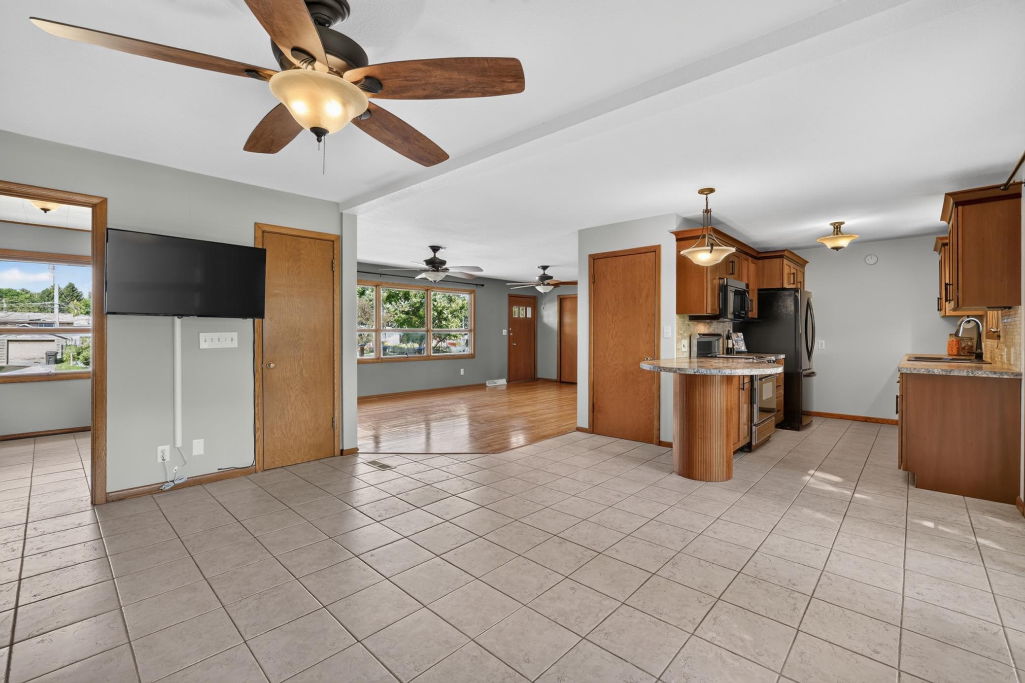 1802 26th Street Northwest Rochester, MN 55901 - Photo 10 of 38 Gallery Image 10