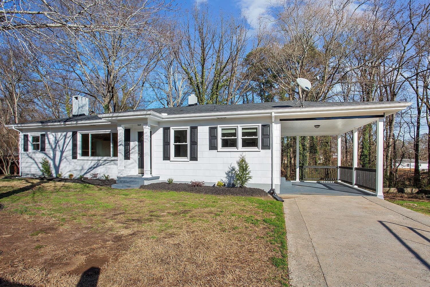 117 Patterson Road Greer, SC 29651 - Photo 2 of 22