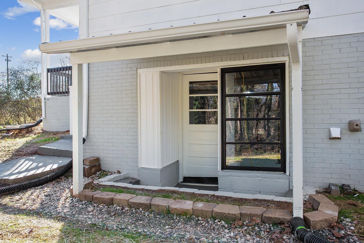 117 Patterson Road Greer, SC 29651 - Photo 5 of 22