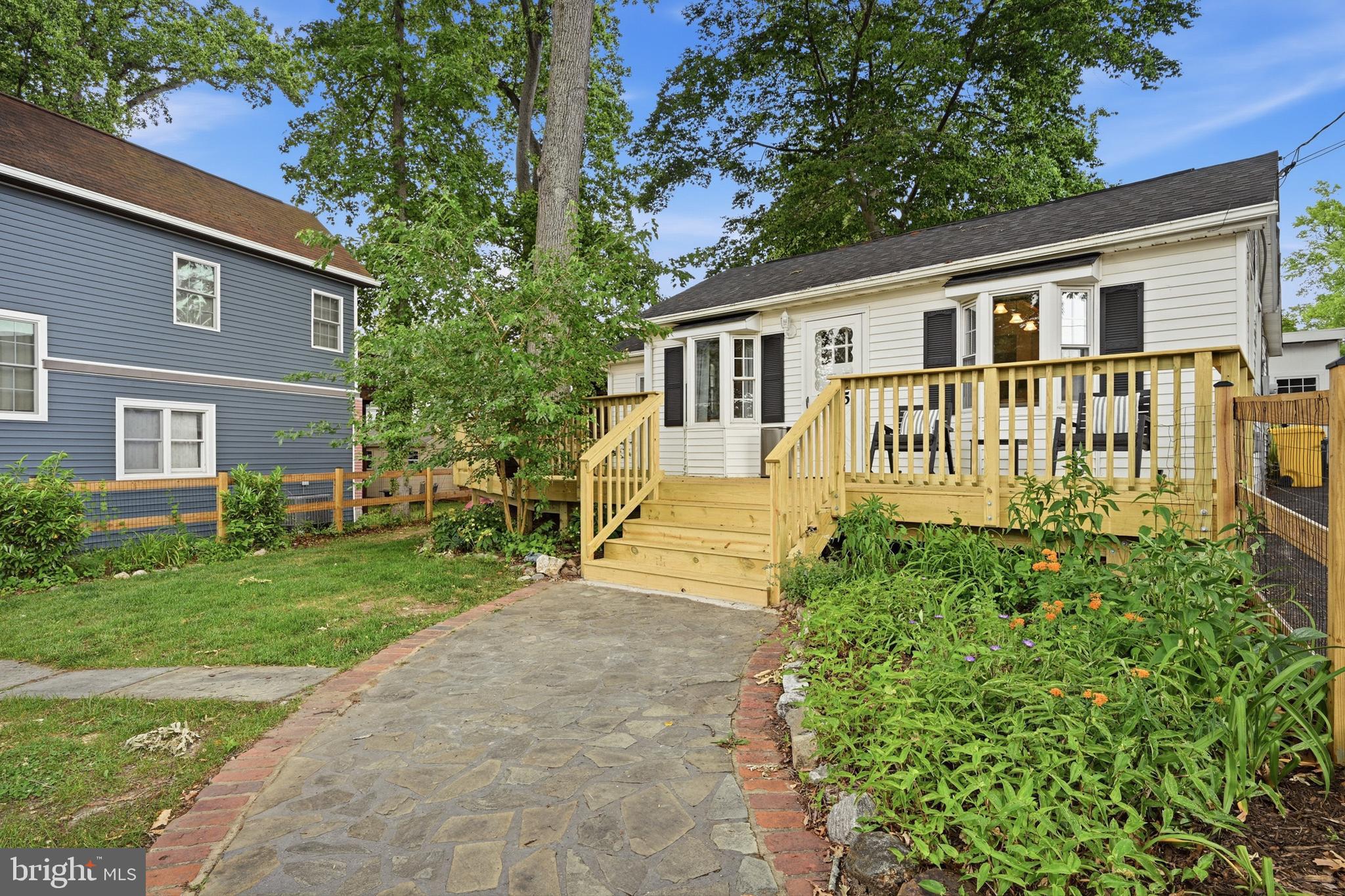 1815 Glenarm Road Edgewater, MD 21037 - Photo 1 of 51