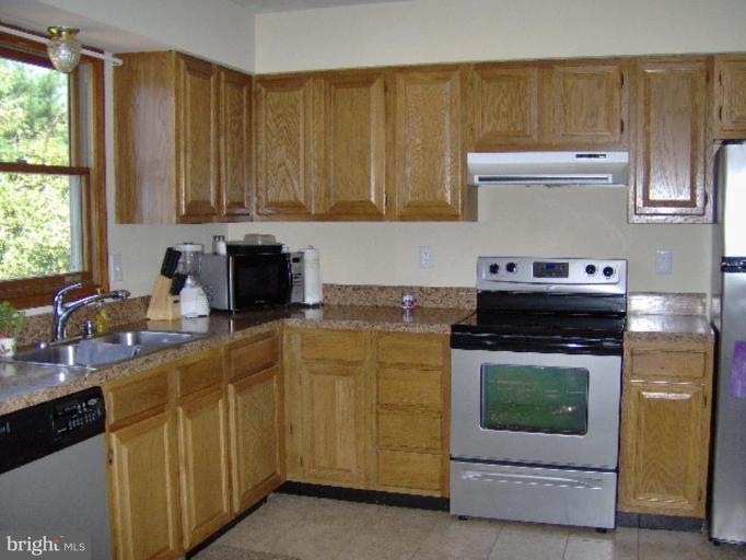3020 Bachman Road Manchester, MD 21102 - Photo 3 of 15 Kitchen