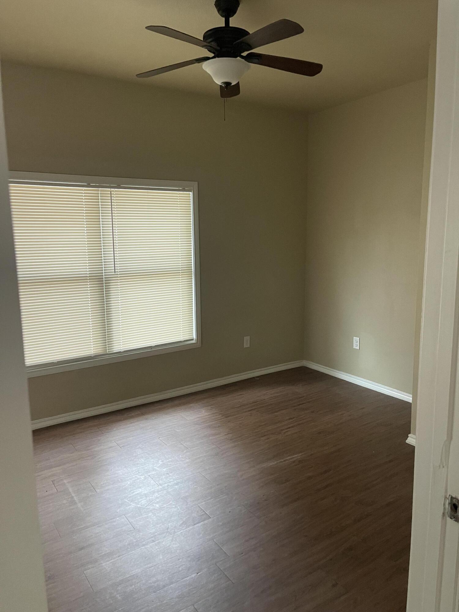 2002 44th Street Lubbock, TX 79412 - Photo 7 of 12 7