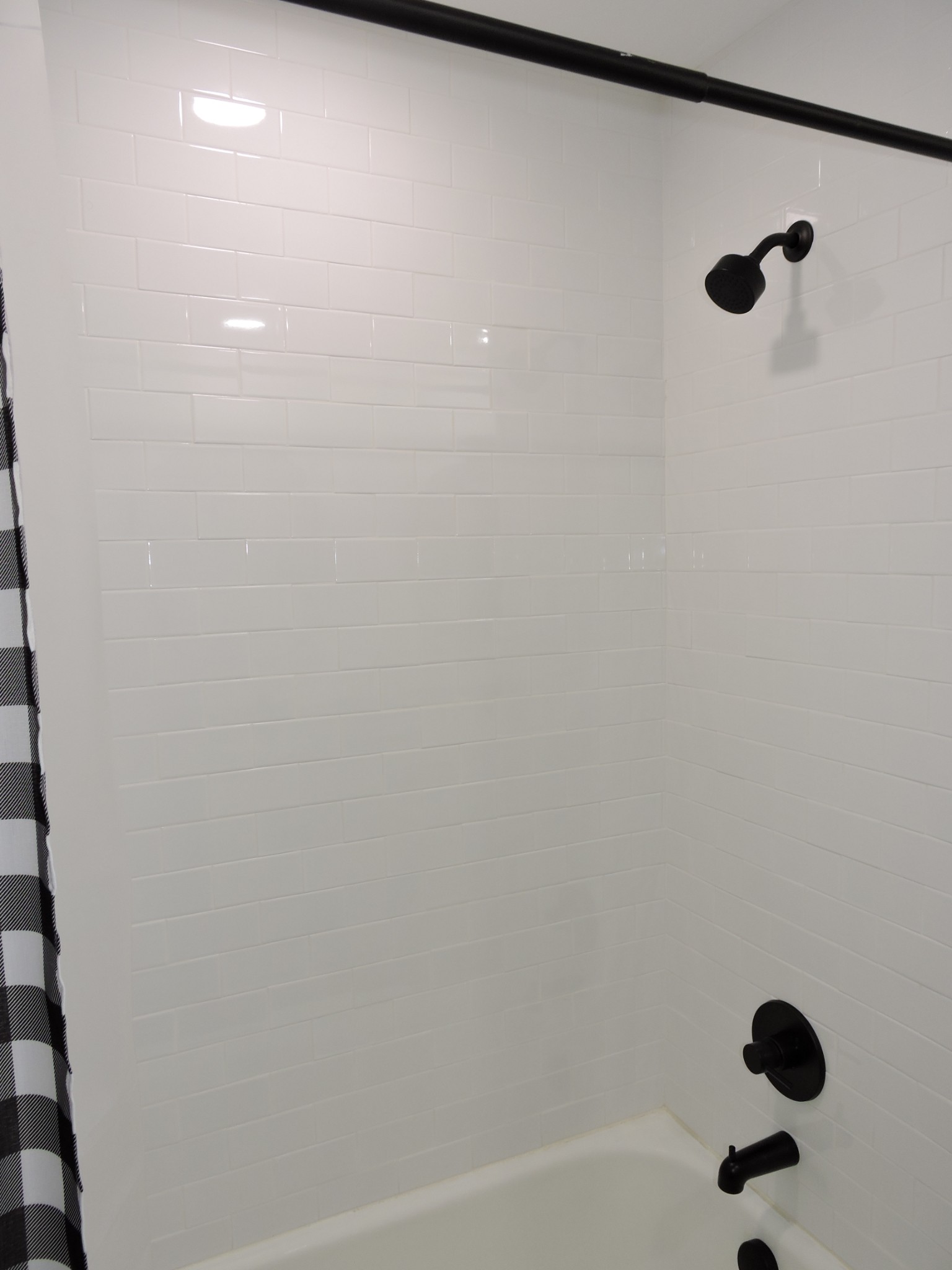 631 Riley Creek Road Tullahoma, TN 37388 - Photo 15 of 27 a bathroom with a bathtub