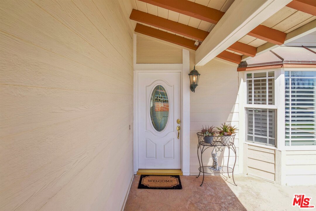 2219 Booth Street Simi Valley, CA 93065 - Photo 2 of 29