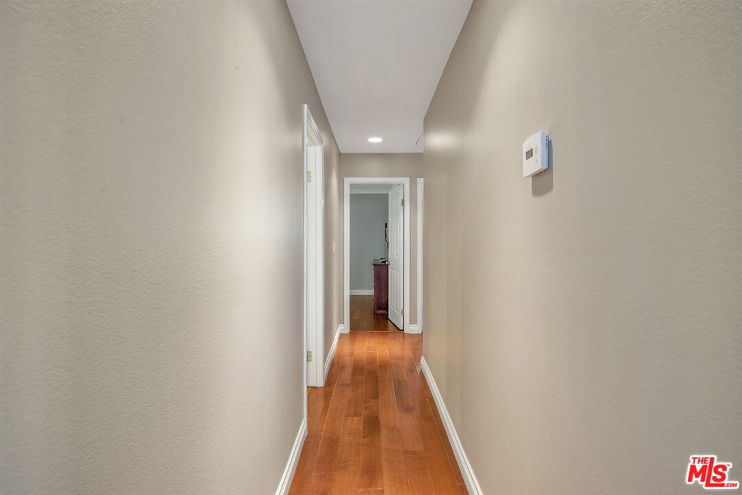 2219 Booth Street Simi Valley, CA 93065 - Photo 11 of 29