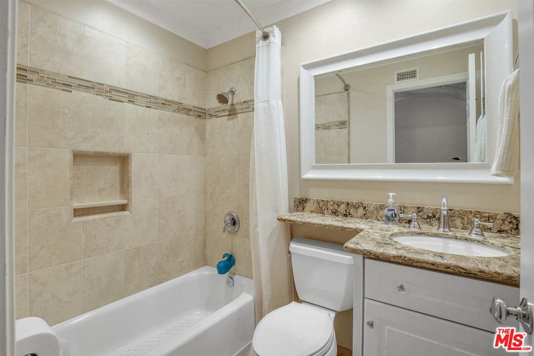 2219 Booth Street Simi Valley, CA 93065 - Photo 12 of 29