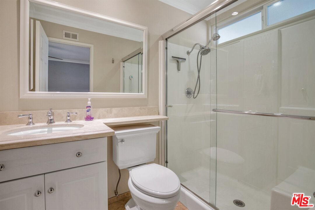 2219 Booth Street Simi Valley, CA 93065 - Photo 17 of 29