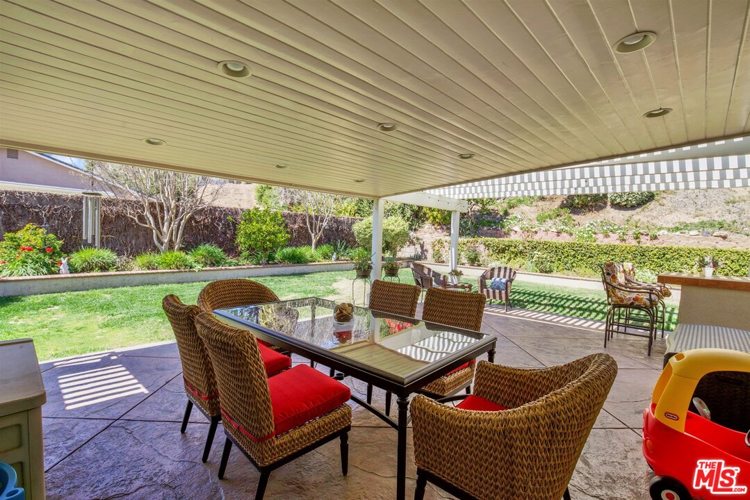 2219 Booth Street Simi Valley, CA 93065 - Photo 18 of 29