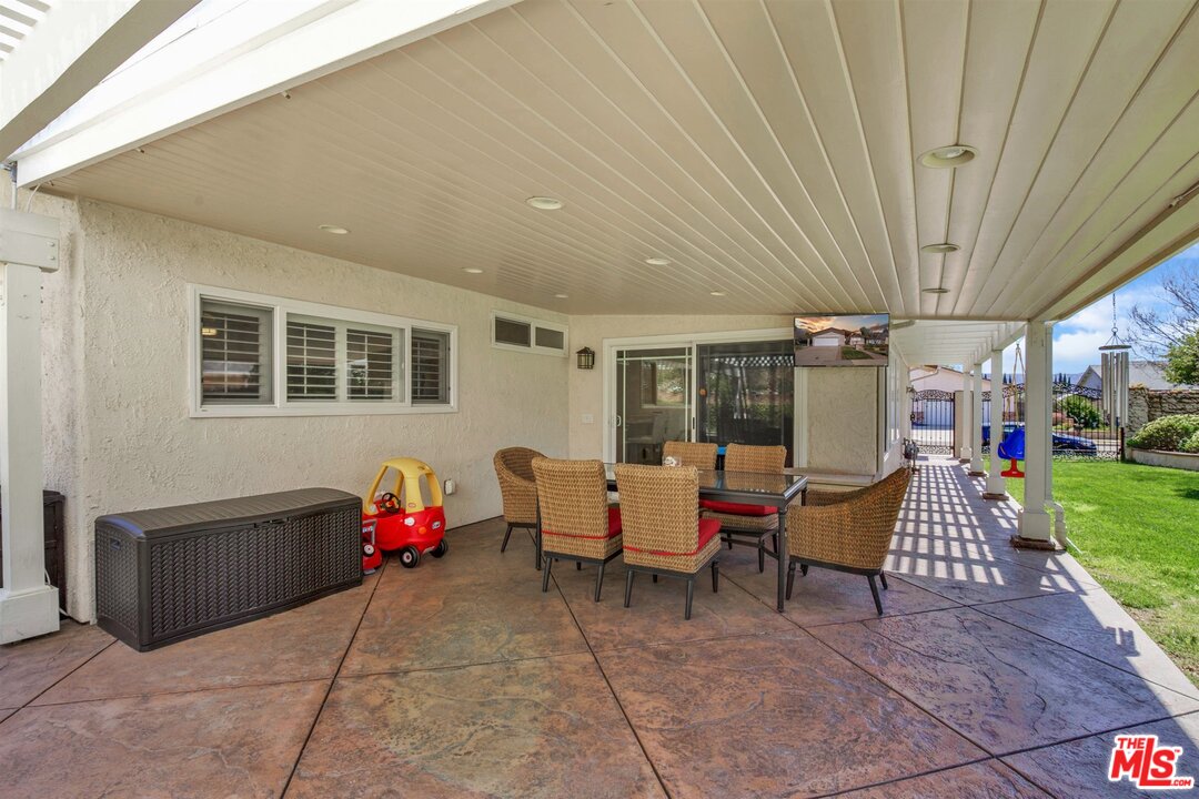 2219 Booth Street Simi Valley, CA 93065 - Photo 19 of 29