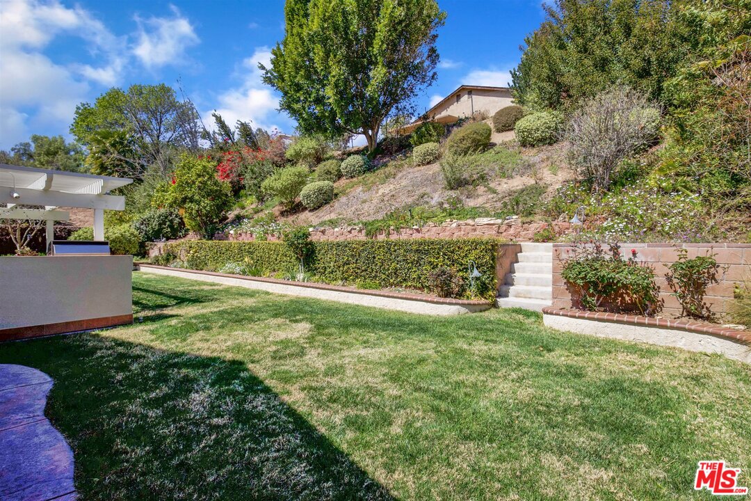 2219 Booth Street Simi Valley, CA 93065 - Photo 24 of 29