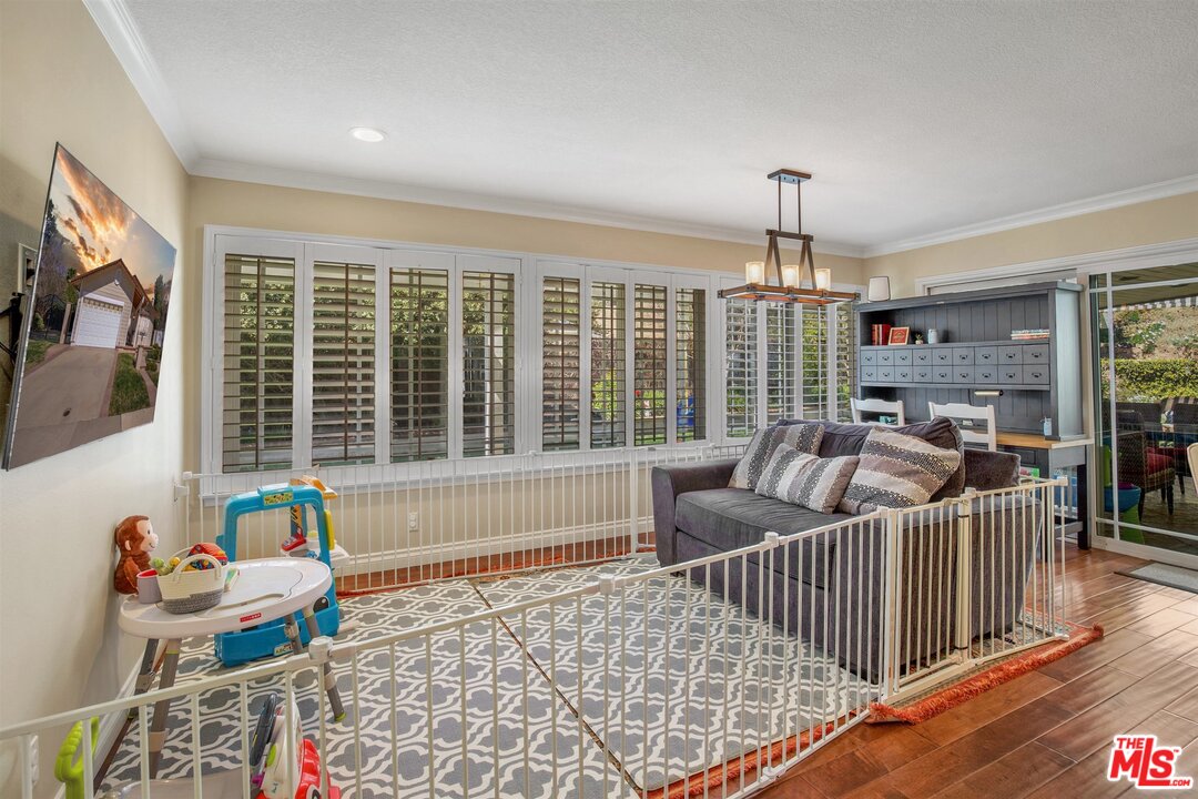 2219 Booth Street Simi Valley, CA 93065 - Photo 9 of 29