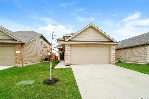 $1,550 | 10424 Green Branch, San Antonio, TX 78223