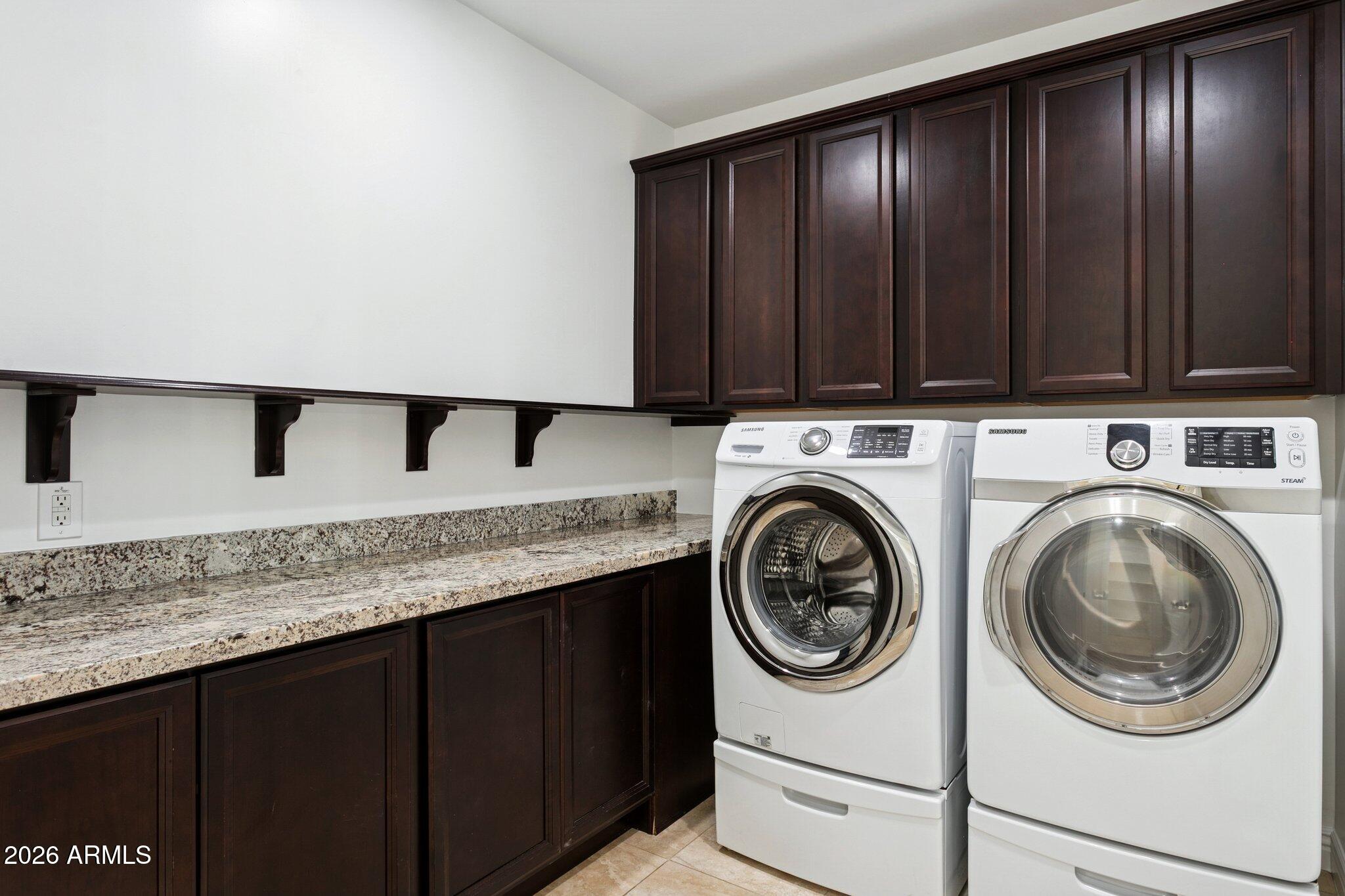 3346 North 34th Street Phoenix, AZ 85018 - Photo 40 of 92 Laundry