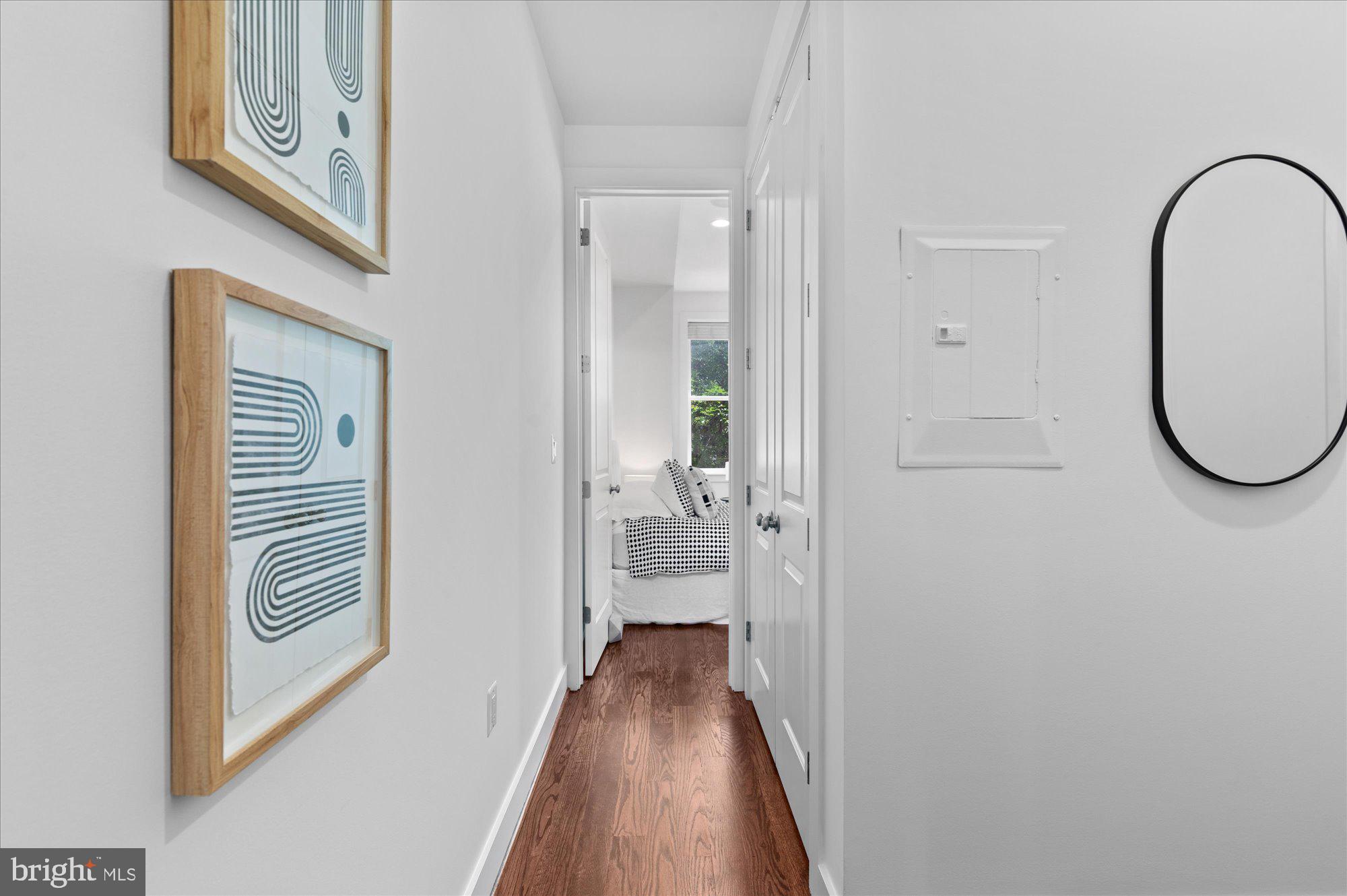 2550 University Place Northwest, Unit 2 Washington, DC 20009 - Photo 14 of 37 10 ft ceiling