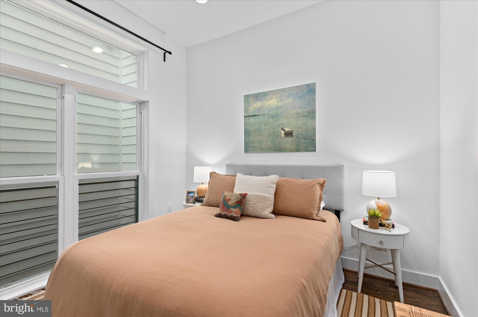 2550 University Place Northwest, Unit 2 Washington, DC 20009 - Photo 22 of 37 Guest Bedroom