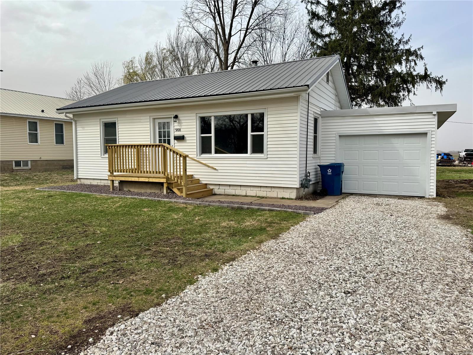 908 Hampton Lane Canton, MO 63435 - Photo 2 of 15