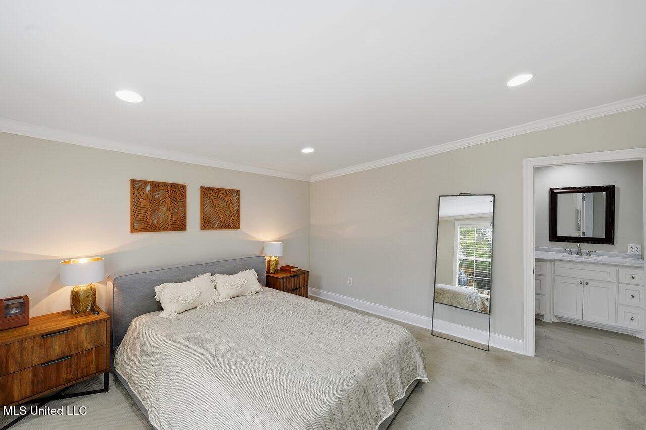 2058 Cherokee Drive Jackson, MS 39211 - Photo 18 of 34 2058 Cherokee Dr Home Tours MS 18