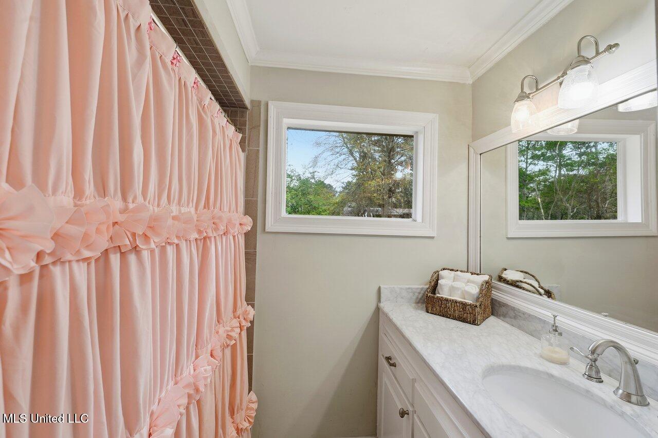 2058 Cherokee Drive Jackson, MS 39211 - Photo 25 of 34 2058 Cherokee Dr Home Tours MS 25