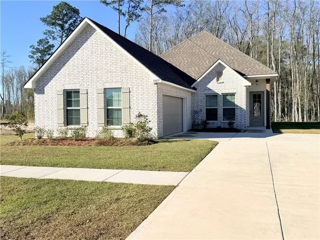 $2,350 | 39477 Fairhope Drive, Ponchatoula, LA 70454