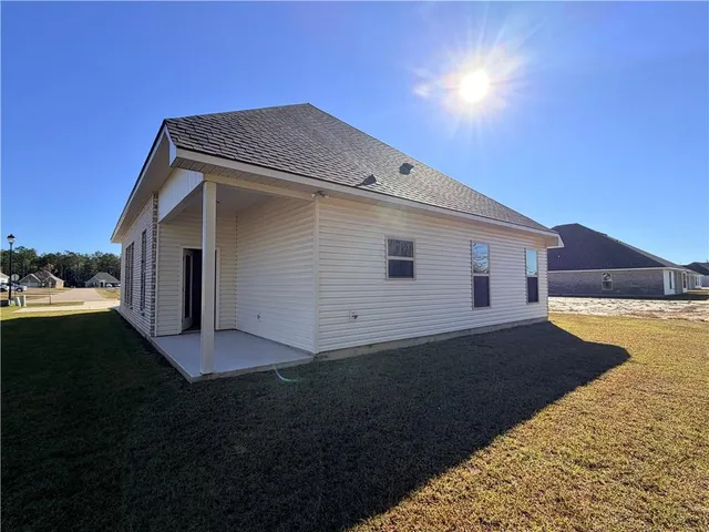 $2,350 | 39477 Fairhope Drive, Ponchatoula, LA 70454