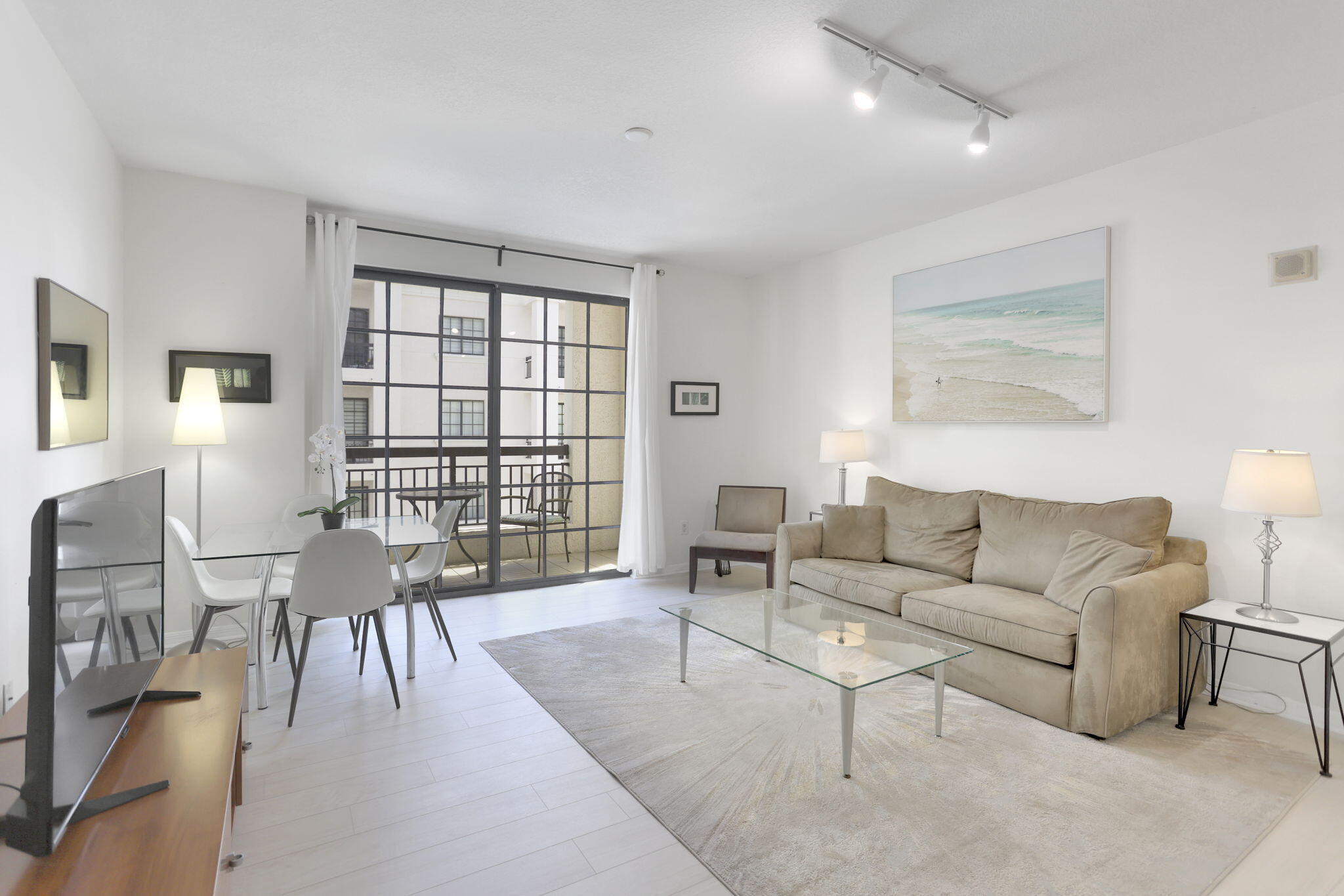 233 South Federal Highway, Unit 704 Boca Raton, FL 33432 - Photo 12 of 25 15-web-or-mls-0E2A2681