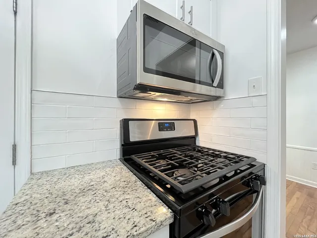 $1,350 | 2319 Burnet Street, San Antonio, TX 78202