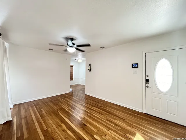 $1,350 | 2319 Burnet Street, San Antonio, TX 78202