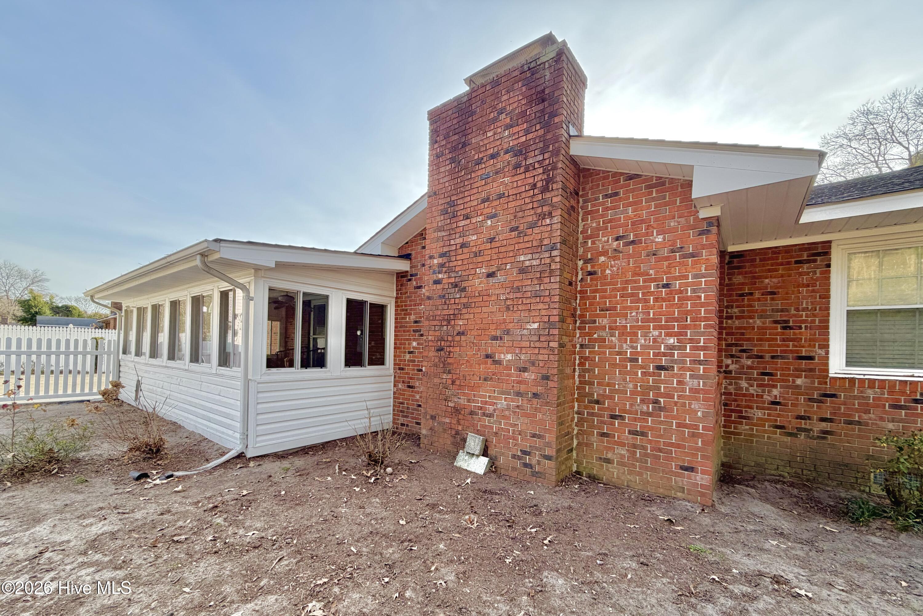 1801 Crestview Street Kinston, NC 28504 - Photo 7 of 93 IMG_3338