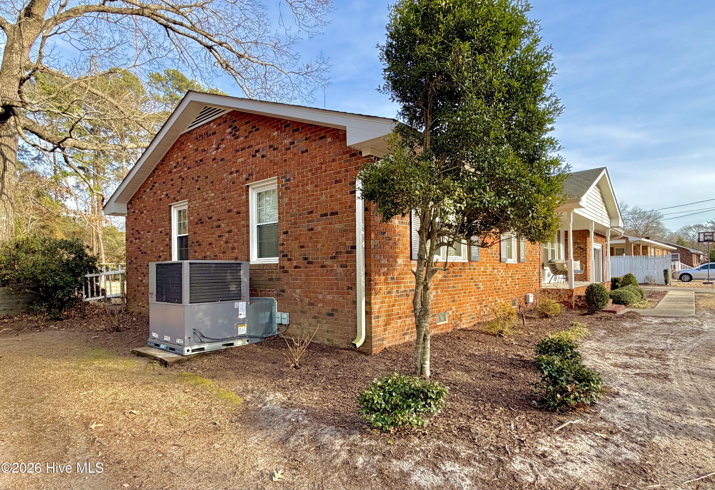 1801 Crestview Street Kinston, NC 28504 - Photo 10 of 93 IMG_3312