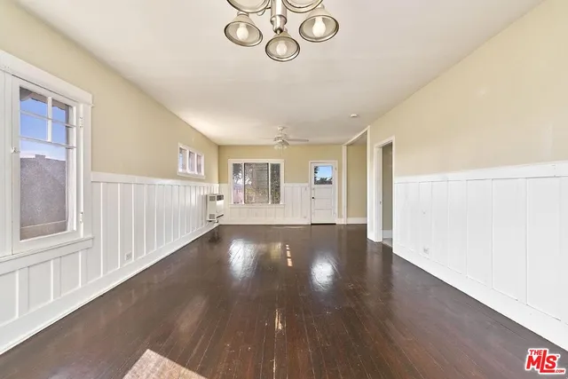 $1,099,000 | 1228 South Catalina Street, Los Angeles, CA 90006