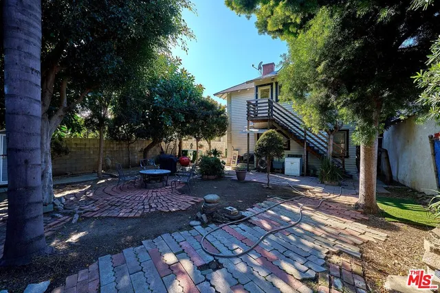 $1,099,000 | 1228 South Catalina Street, Los Angeles, CA 90006