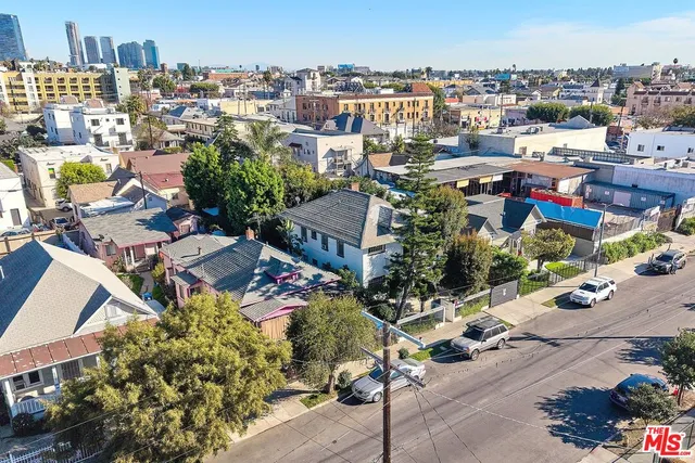 $1,099,000 | 1228 South Catalina Street, Los Angeles, CA 90006