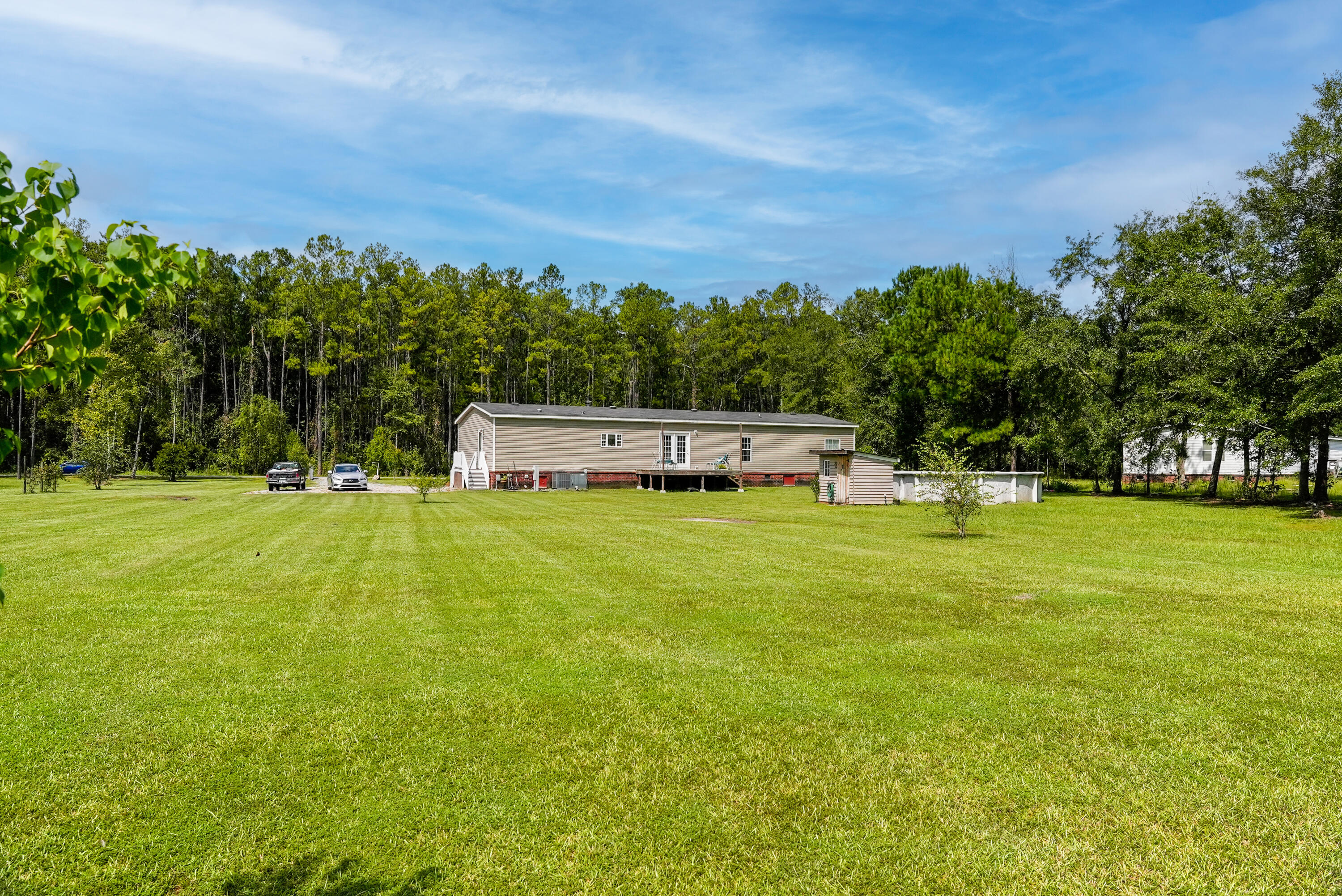 1038 Calestown Road Bonneau, SC 29431 - Photo 6 of 60 5.1