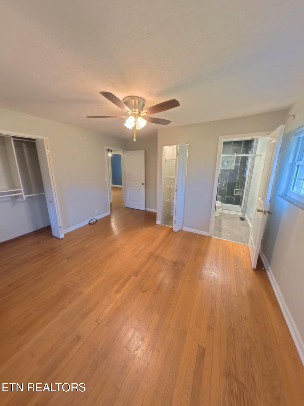 1052 Sunset Circle Newport, TN 37821 - Photo 14 of 37 IMG_3108