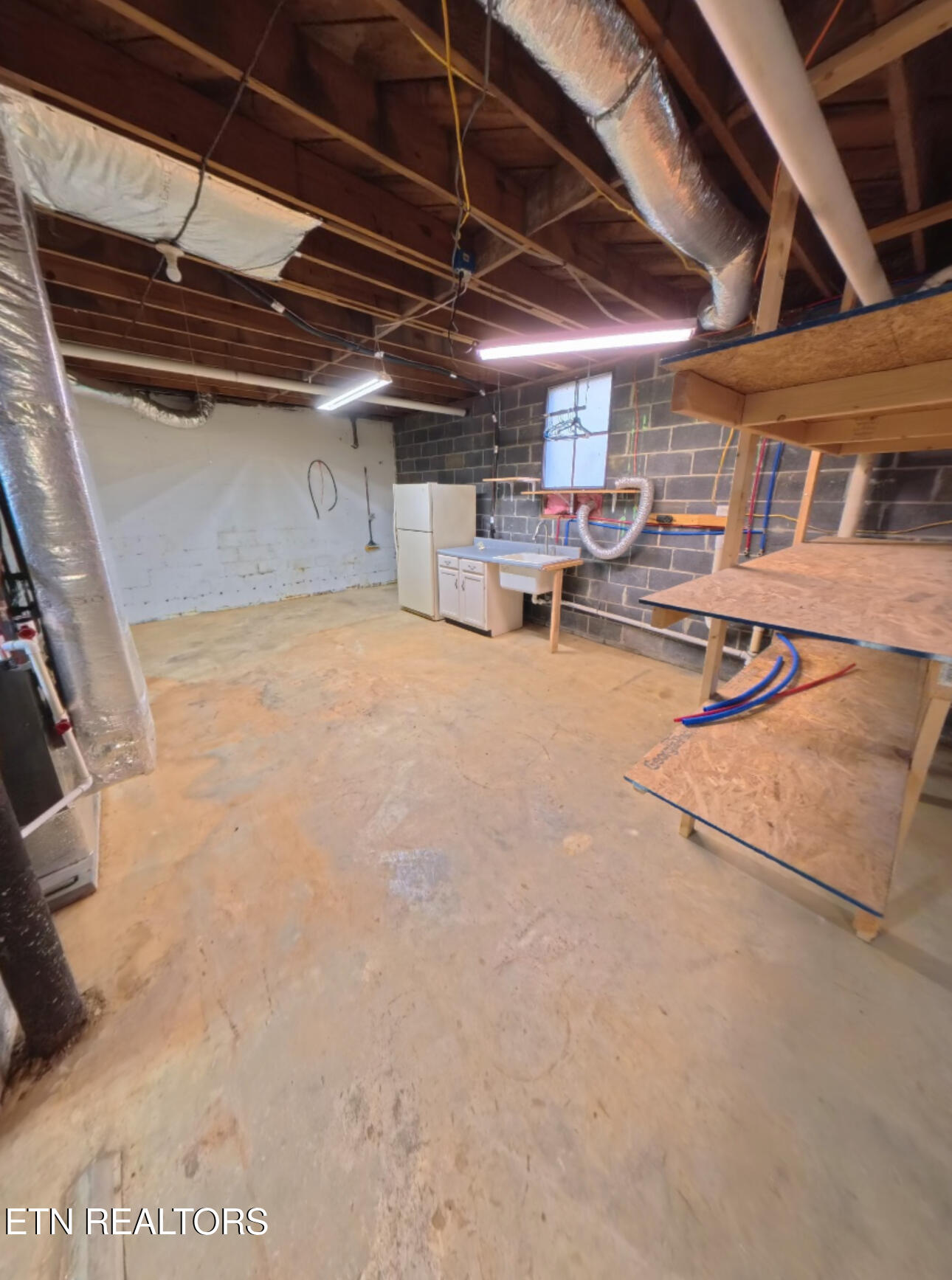 1052 Sunset Circle Newport, TN 37821 - Photo 24 of 37 IMG_3111