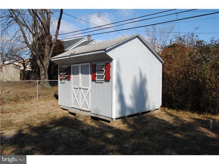 14 Crestwood Road Levittown, PA 19057 - Photo 23 of 24 Storage Shed