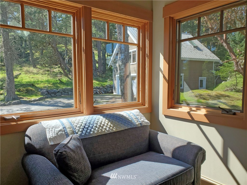 400 Cormorant Bay Road Orcas Island, WA 98245 - Photo 25 of 39 a living room with couch and a window