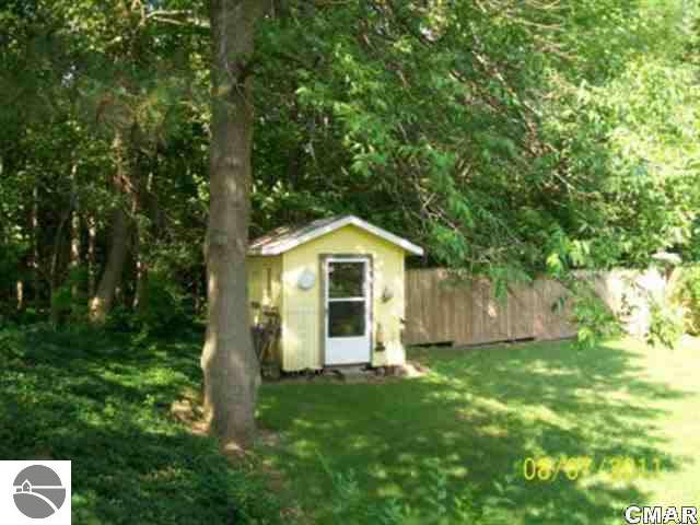 9292 Riverside Drive St. Louis, MI 48880 - Photo 20 of 25 1772086-19.JPG