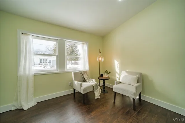 $249,900 | 223 Esther Street, Manlius, NY 13116