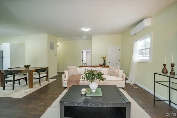 $249,900 | 223 Esther Street, Manlius, NY 13116