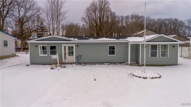$249,900 | 223 Esther Street, Manlius, NY 13116