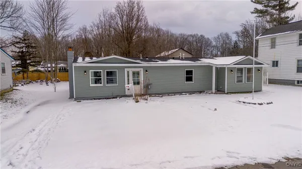 $249,900 | 223 Esther Street, Manlius, NY 13116