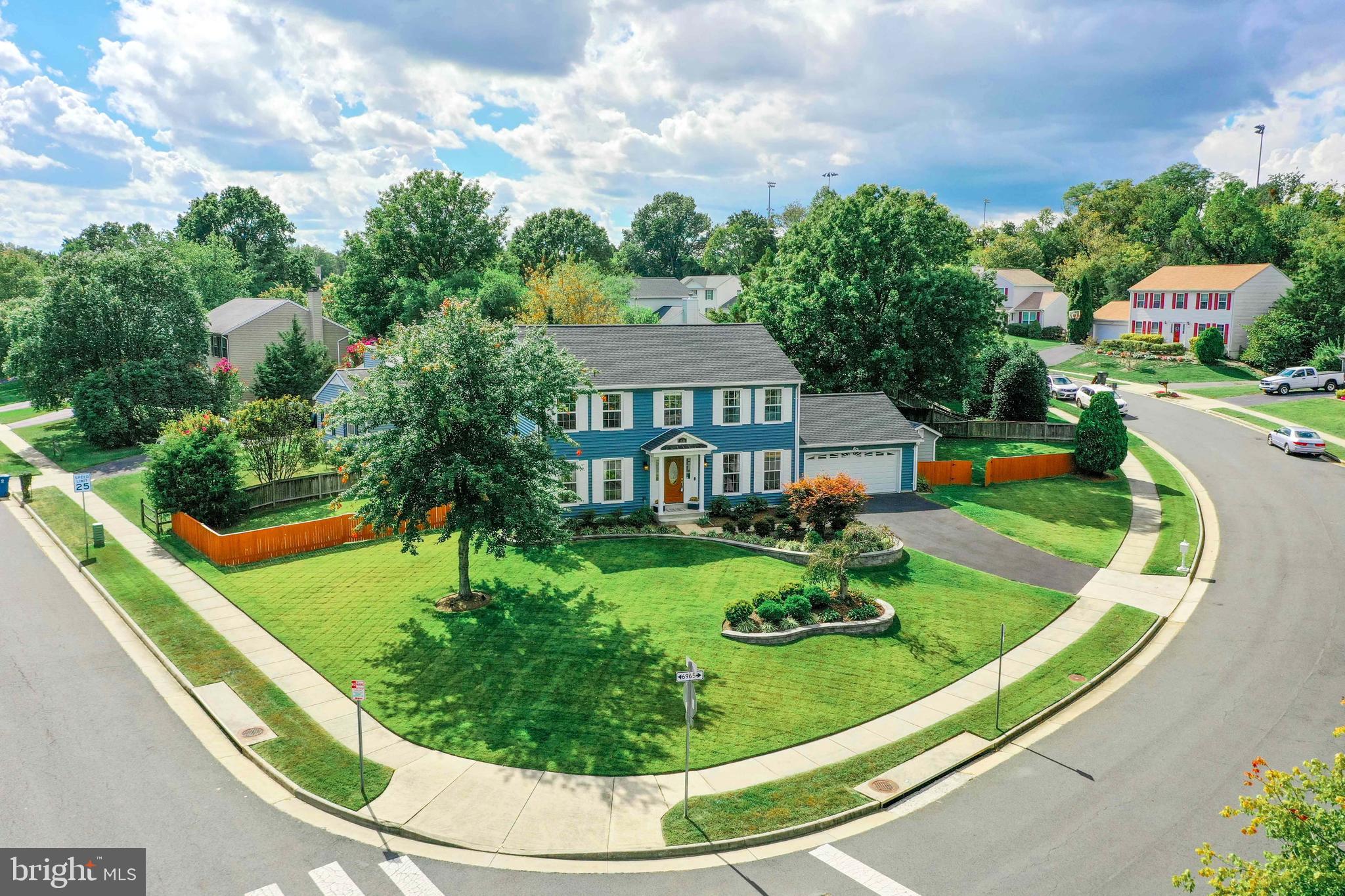 1431 Kingsvale Circle Herndon, VA 20170 - Photo 2 of 66 Corner lot