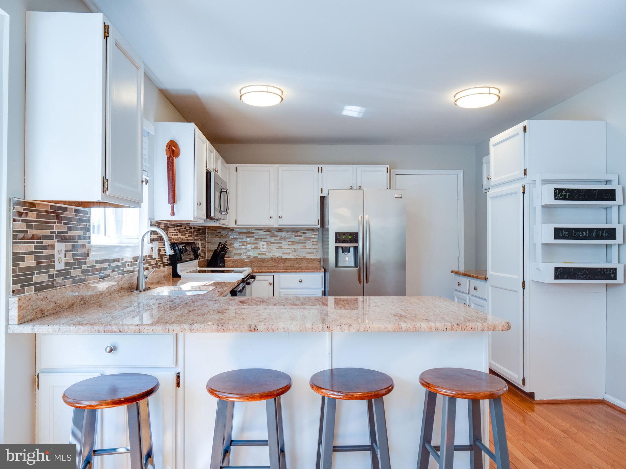 1431 Kingsvale Circle Herndon, VA 20170 - Photo 15 of 66 Kitchen