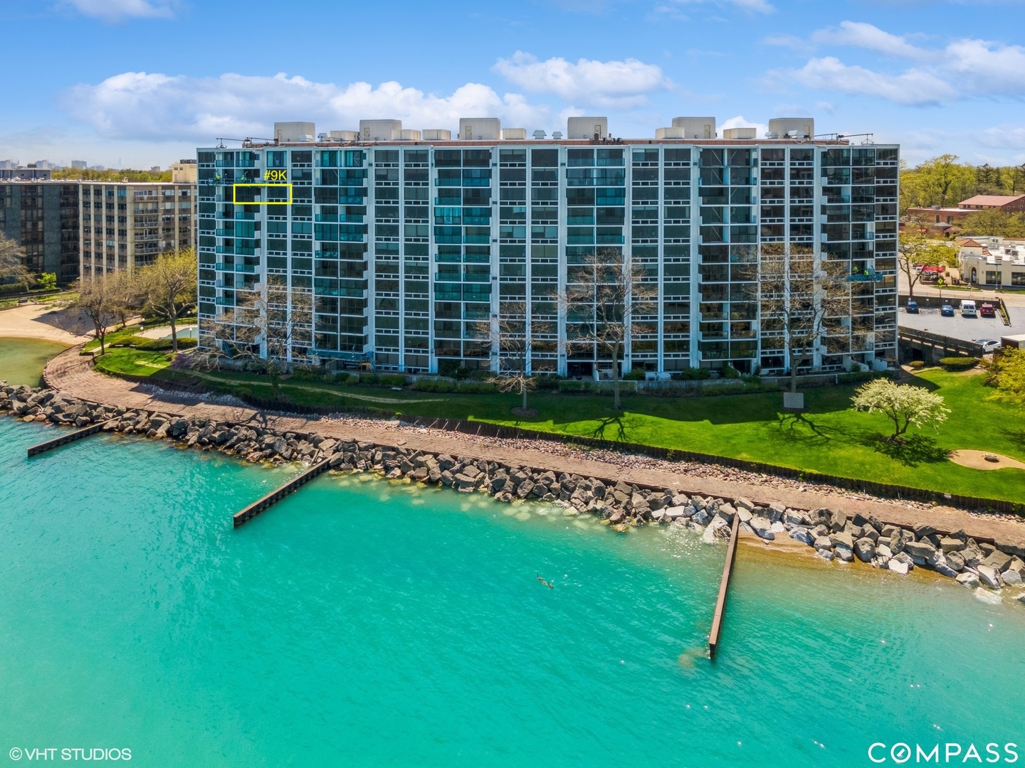 1500 Sheridan Road, Unit 9K Wilmette, IL 60091 - Photo 4 of 29 a view of a multi story building